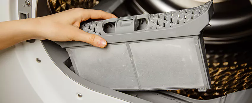 Signs Of A Clogged Dryer Lint Trap in Easley, South Carolina